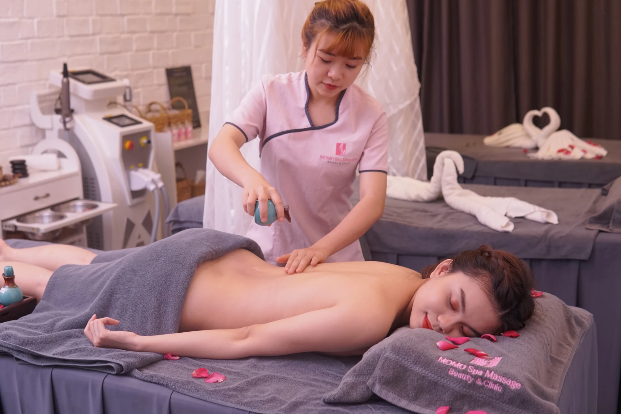 MOMO SPA